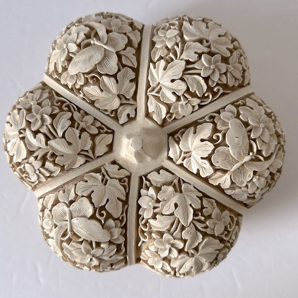 Bombay Vintage Faux Ivory Carved Gourd Jewelry Trinket Box Pumpkin Shape 1980s - Picture 3 of 7